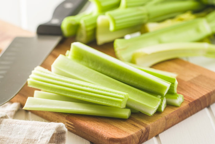 Чем полезен сельдерей