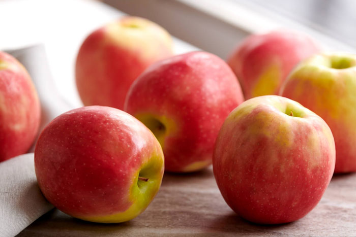 Чем полезны яблоки
